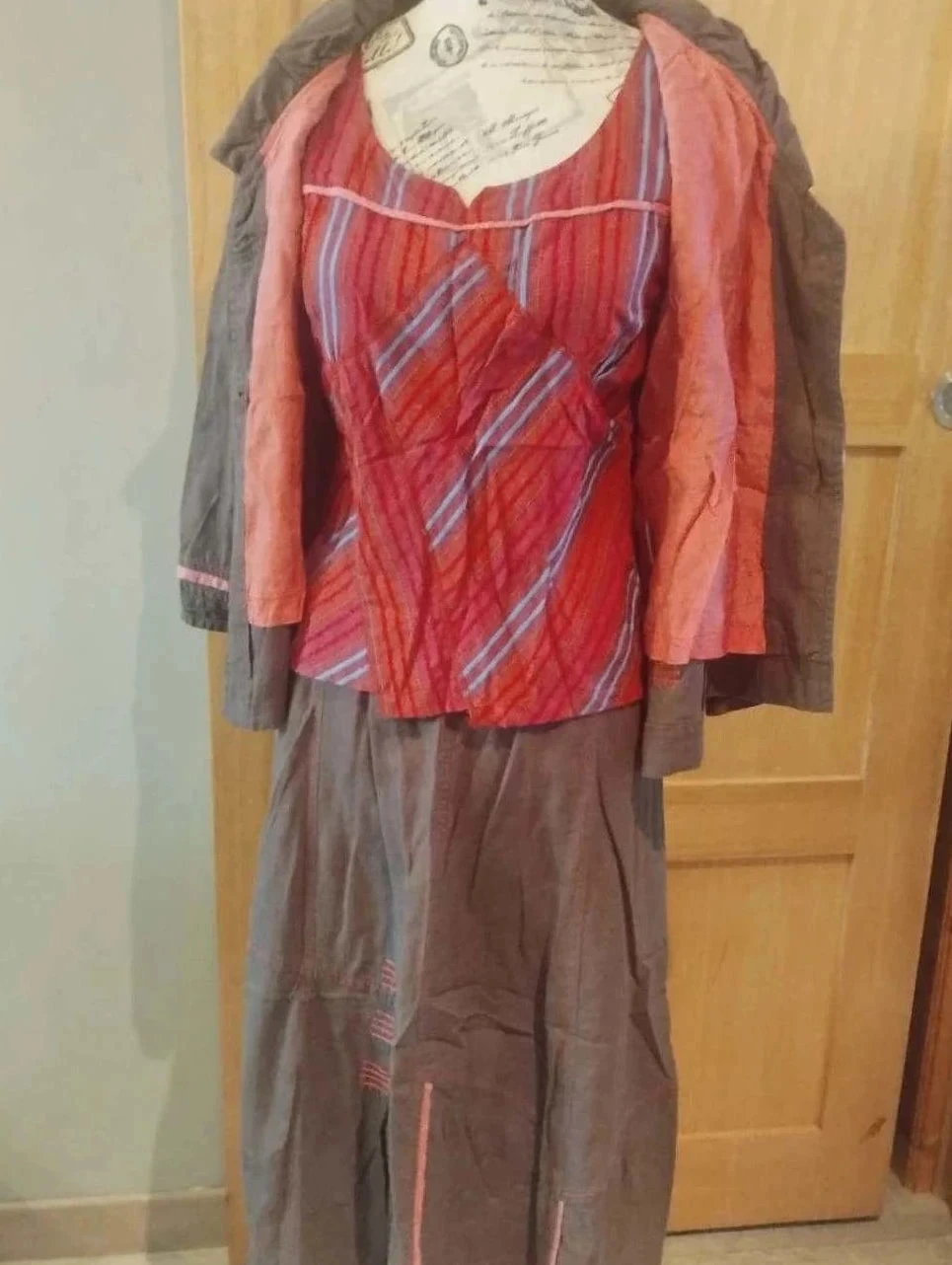 Ensemble 3 pièces , Jupe/débardeur/veste , rose/gris, Nid d'abeille, T3/4